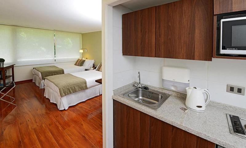 Time Suite - Comfort Apartments Santiago Bilik gambar