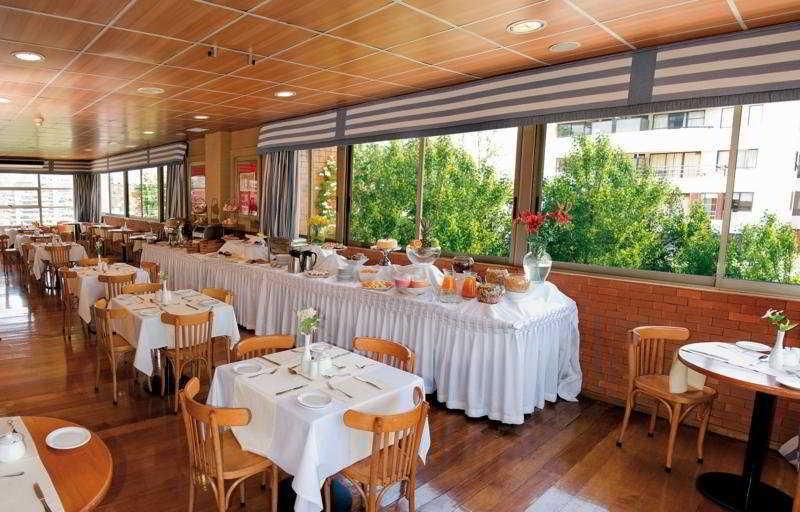 Time Suite - Comfort Apartments Santiago Restoran gambar
